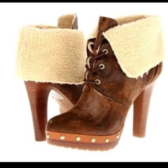 MICHAEL KORS LARA SEXY LACE UP SHEARLING/SUEDE STUDDED LACE UP BOOTS VERSATILE 8 - Picture 1 of 9